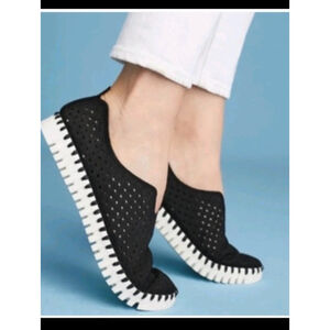 Ilse Jacobsen Hornbæk Tulip 139 Navy Laser Cut Perforated Sneakers Sz(40) US 9.5